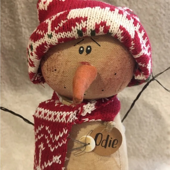 Odie The Snowman Honey and Me Nordic Hat and Scarf 11”h - Picture 2 of 6
